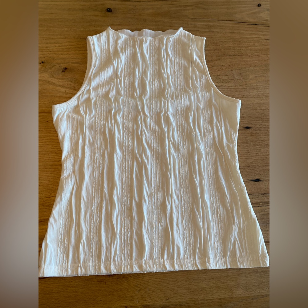 Sleeveless Cream Textured Top Women’s‎ Preloved